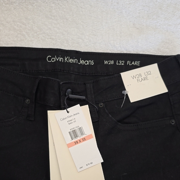 NWT Calvin Klein Black Flare Wide Leg Jeans - Picture 2 of 4